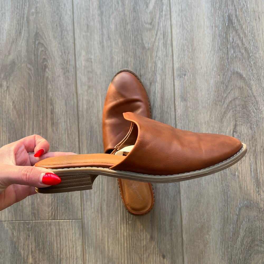 Chestnut mules